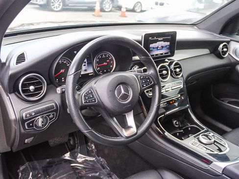 Used 2019 Mercedes-Benz GLC 300 4MATIC Coupe image 18