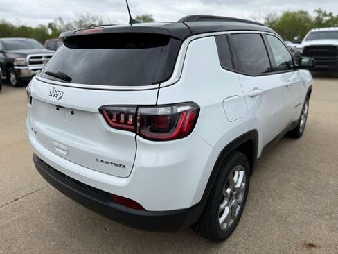 Used 2025 Jeep Compass Limited AWD/4WD image 6
