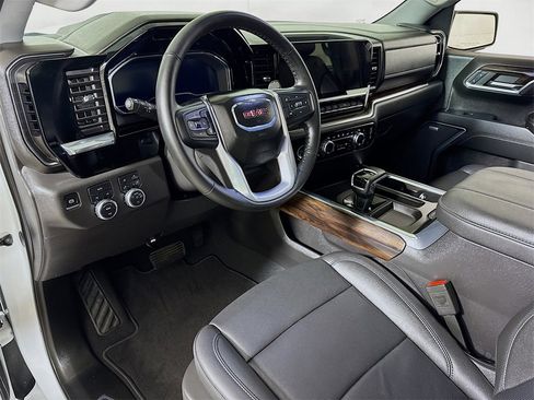 Certified 2024 GMC Sierra 1500 SLT w/ SLT Convenience Package image 7