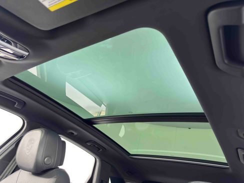 Used 2019 Porsche Cayenne E-Hybrid image 12