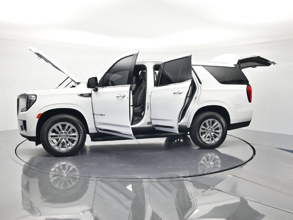 Used 2024 GMC Yukon SLT w/ SLT Luxury Package AWD/4WD image 49