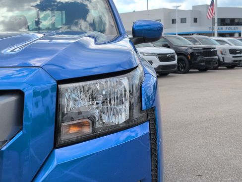 Used 2024 Nissan Frontier SV w/ SV Convenience Package RWD image 13
