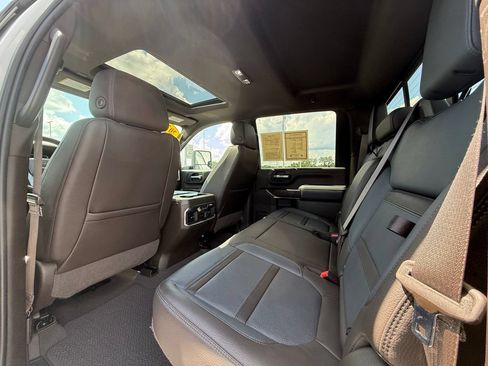 Used 2023 GMC Sierra 2500 Denali w/ Denali Ultimate Package AWD/4WD image 23