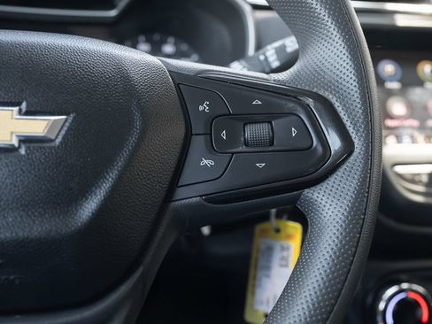 Used 2021 Chevrolet TrailBlazer LS FWD image 23