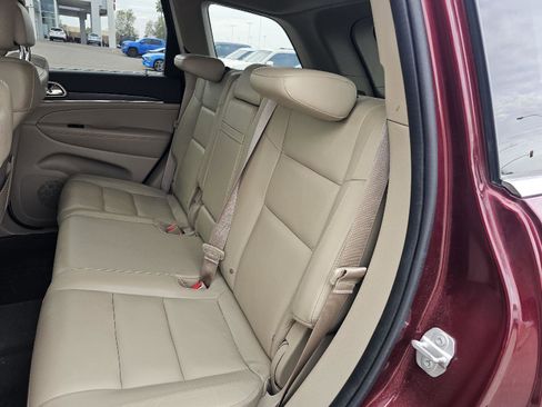 Used 2017 Jeep Grand Cherokee Limited image 13
