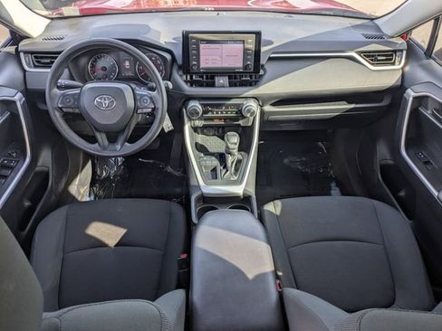 Used 2020 Toyota RAV4 LE FWD image 15