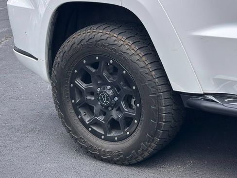Used 2020 Jeep Grand Cherokee High Altitude AWD/4WD image 7