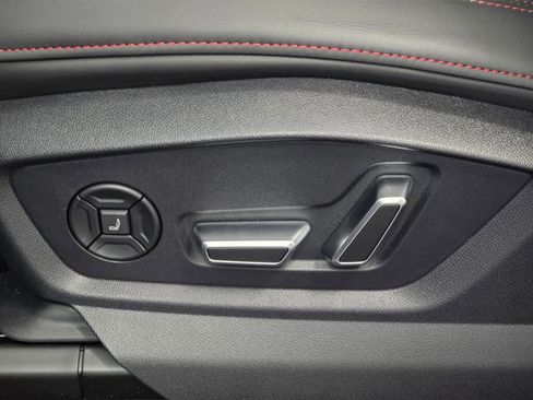 New 2025 Audi RS Q8 performance image 24