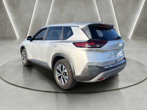 Used 2023 Nissan Rogue SV AWD/4WD image 5