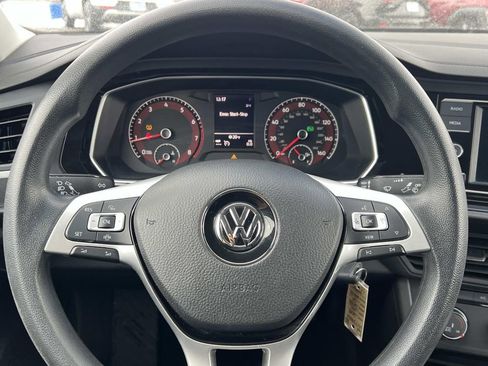 Used 2019 Volkswagen Jetta SE FWD image 16