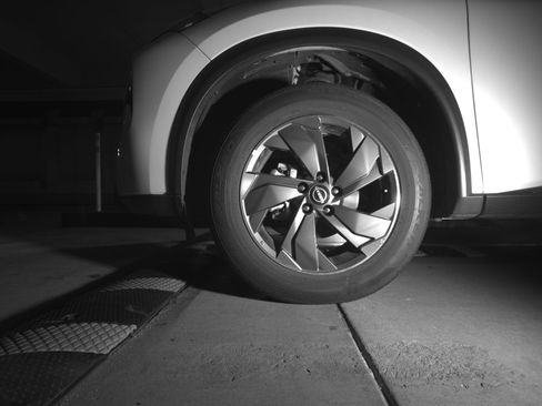 Used 2025 Nissan Rogue SV image 12