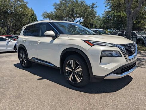 Used 2023 Nissan Rogue Platinum w/ Platinum Premium Package FWD image 6