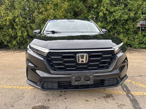 Used 2025 Honda CR-V LX image 2