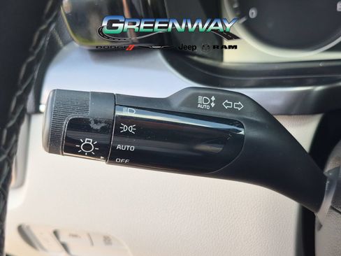 Used 2023 Kia Sorento S FWD image 22