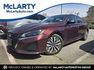 Certified 2025 Nissan Altima 2.5 SV video 1