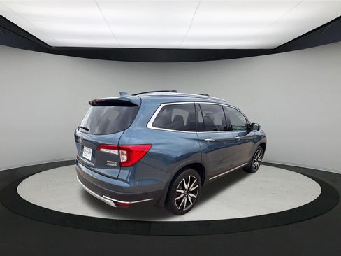 Used 2019 Honda Pilot Touring image 7