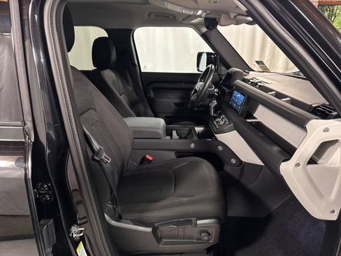 Used 2020 Land Rover Defender 110 AWD/4WD image 29