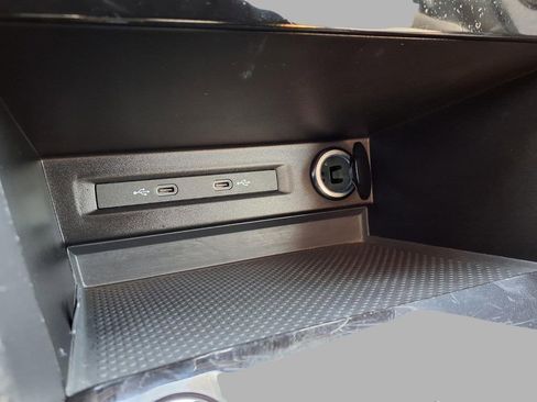 Used 2024 Volkswagen Taos S image 10