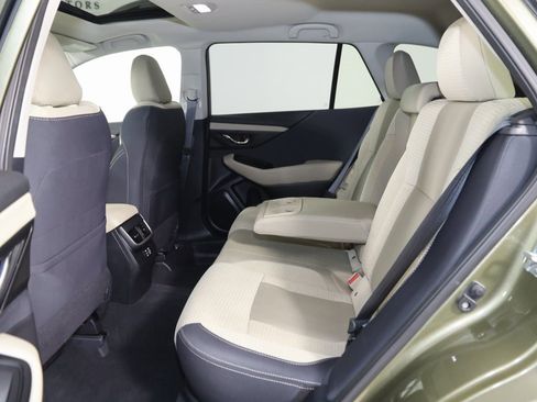 Used 2025 Subaru Outback Premium image 45