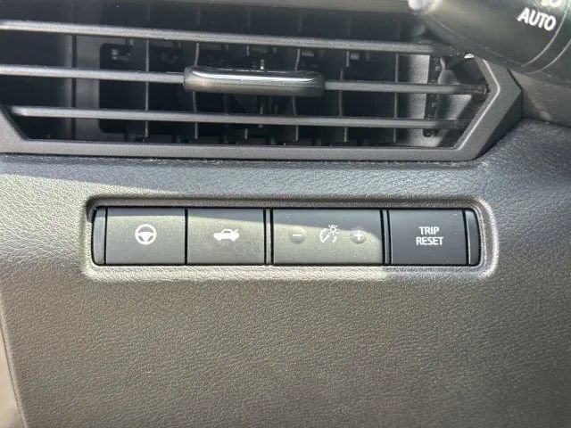 Certified 2023 Nissan Altima 2.5 SV w/ SV Premium Package FWD image 32
