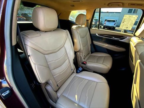 Used 2022 Cadillac XT6 Premium Luxury w/ Platinum Package image 27