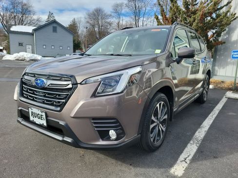 Certified 2023 Subaru Forester Limited image 8