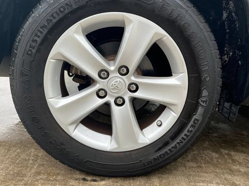 Used 2014 Toyota RAV4 XLE FWD image 26