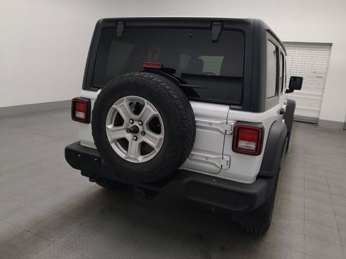 Used 2018 Jeep Wrangler Unlimited Sport S AWD/4WD image 7