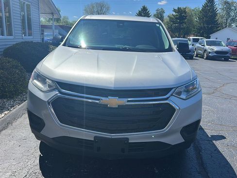 Used 2021 Chevrolet Traverse LS AWD/4WD image 2