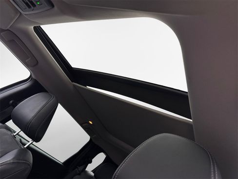 Used 2022 Mitsubishi Outlander SE image 23