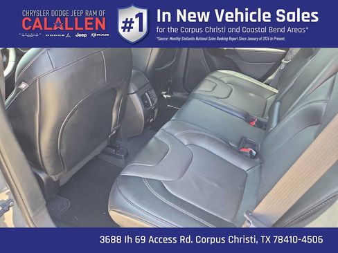 Used 2023 Jeep Cherokee Altitude Lux AWD/4WD image 21