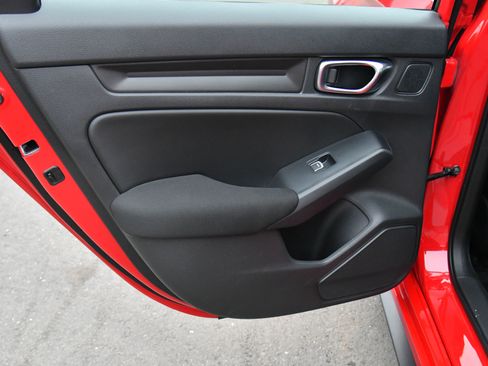 Used 2025 Honda Civic Sport image 33