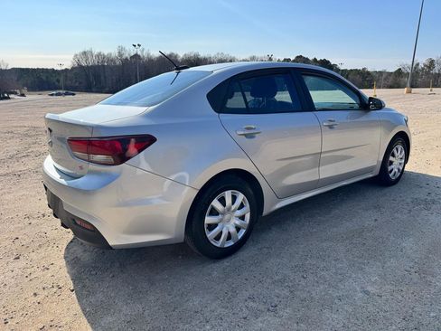 Used 2019 Kia Rio S image 6