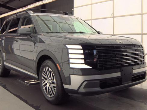 Certified 2026 Hyundai Palisade SEL FWD image 2