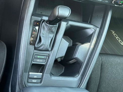 Certified 2023 Honda Accord EX image 25