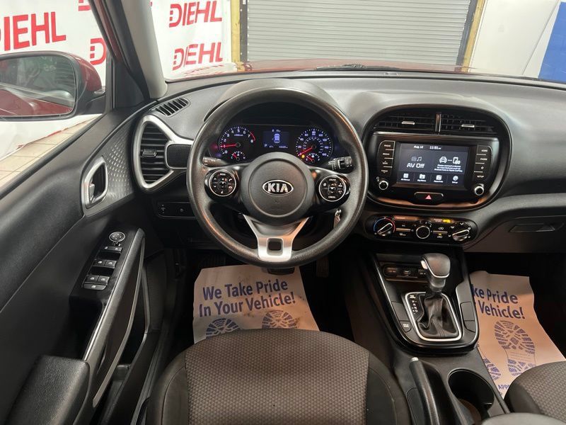 Used 2020 Kia Soul LX FWD image 29