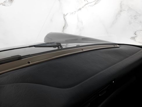 Used 1987 Porsche 911 Carrera RWD image 46