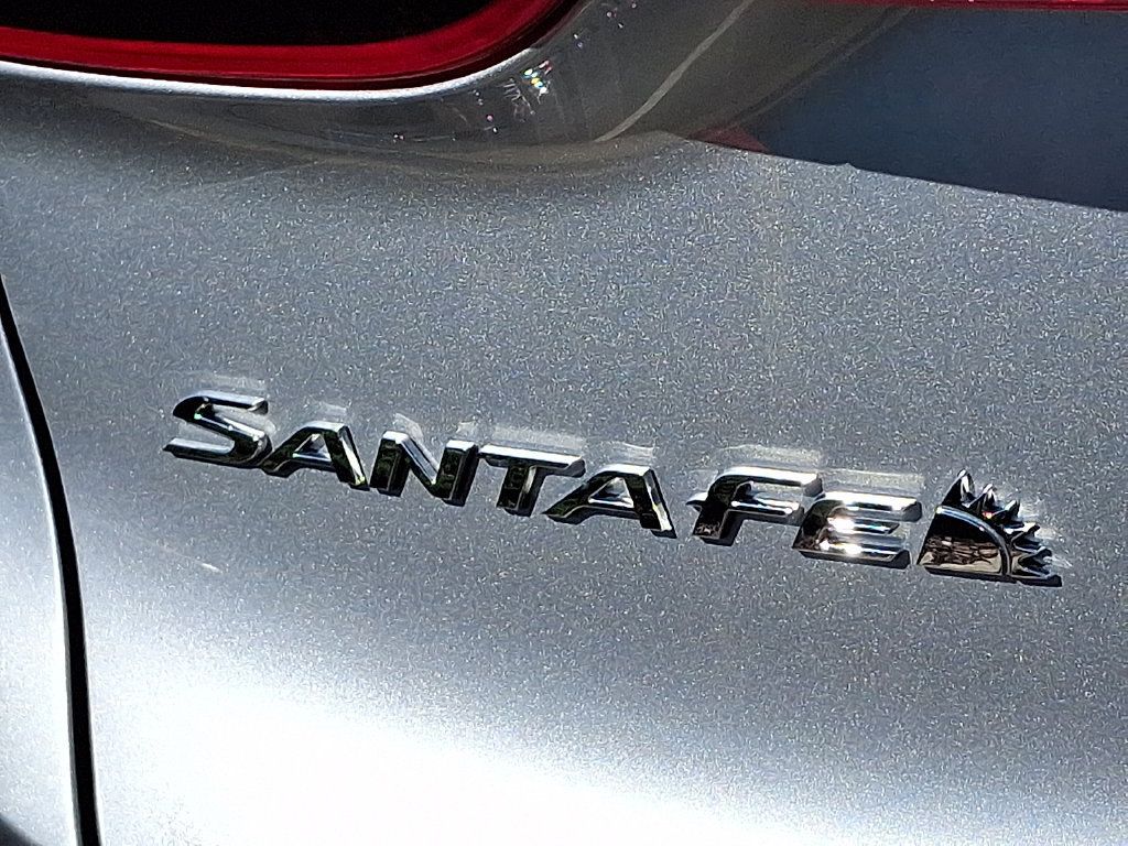 Used 2023 Hyundai Santa Fe SE AWD/4WD image 8