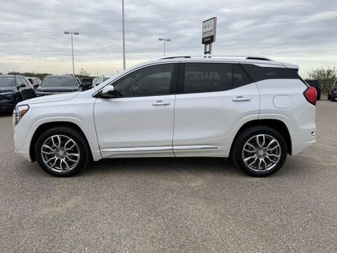 Certified 2024 GMC Terrain Denali image 5