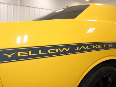 Used 2012 Dodge Challenger SRT8 Yellow Jacket w/ Premium Sound Group RWD image 12