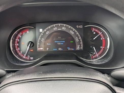 Used 2023 Toyota RAV4 LE image 11