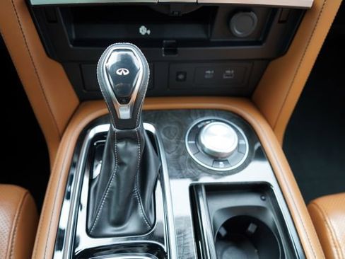 Used 2023 INFINITI QX80 Sensory w/ All-Season Package image 40