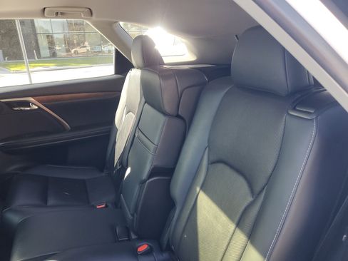 Used 2022 Lexus RX 350L RX 350L w/ Premium Package image 19