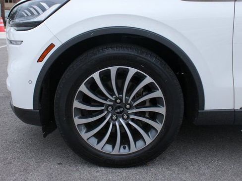 Used 2023 Lincoln Aviator Reserve w/ Elements Package Plus image 38