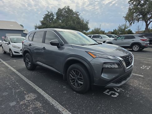 Used 2023 Nissan Rogue S image 7