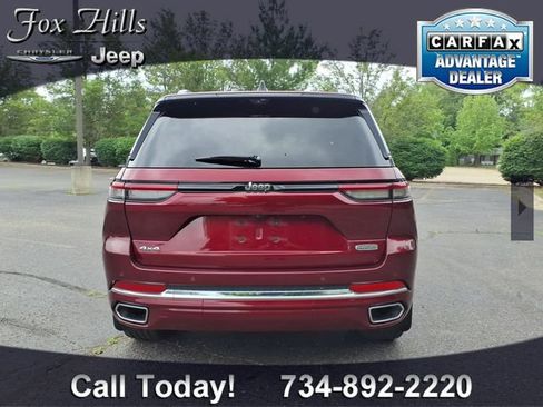 Used 2023 Jeep Grand Cherokee Overland w/ Luxury Tech Group IV AWD/4WD image 7