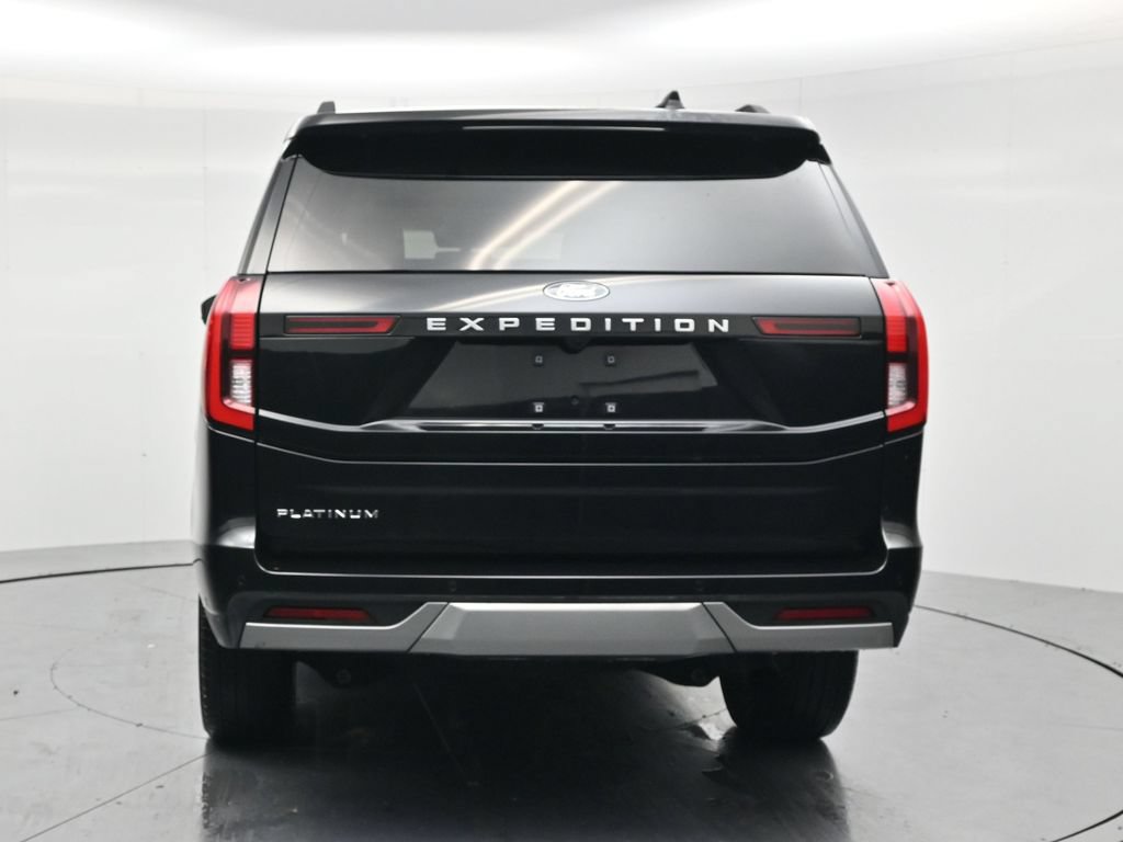 Used 2025 Ford Expedition Platinum w/ Driver's Package AWD/4WD image 6