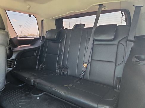 Used 2019 GMC Yukon SLT image 37