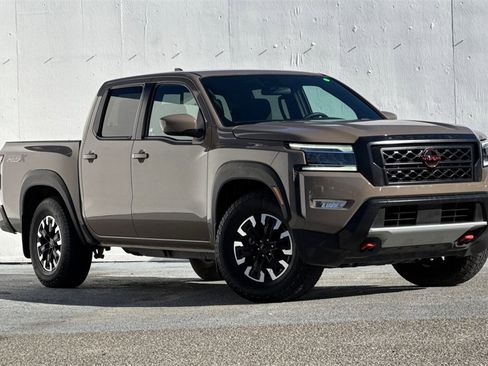 Used 2024 Nissan Frontier Pro-X w/ Technology Package image 2