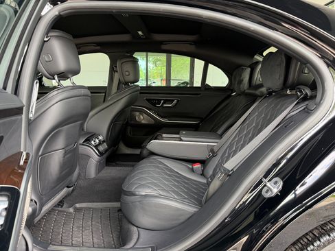 Used 2024 Mercedes-Benz S 580 4MATIC Sedan image 24
